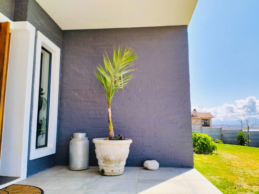 5 Bedroom Property for Sale in De Bakke Western Cape